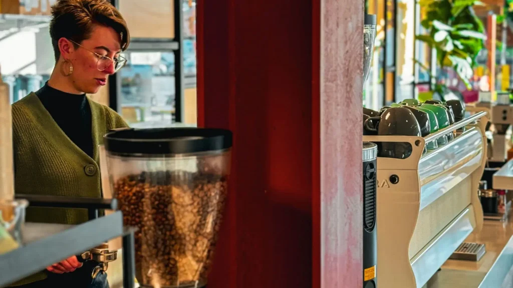 coffee shops hiring near me