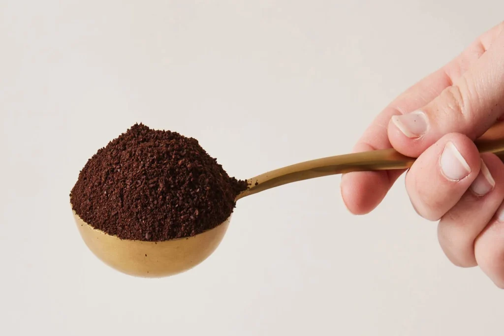 how many scoops of coffee per cup
